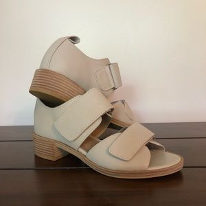 Shellys London Janko Sandal in Beige Sz 7.5